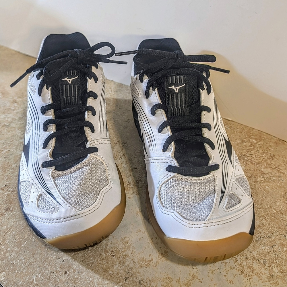 Mizuno Women's Cyclone Speed 3 White and Black Sneakers Size 6.5